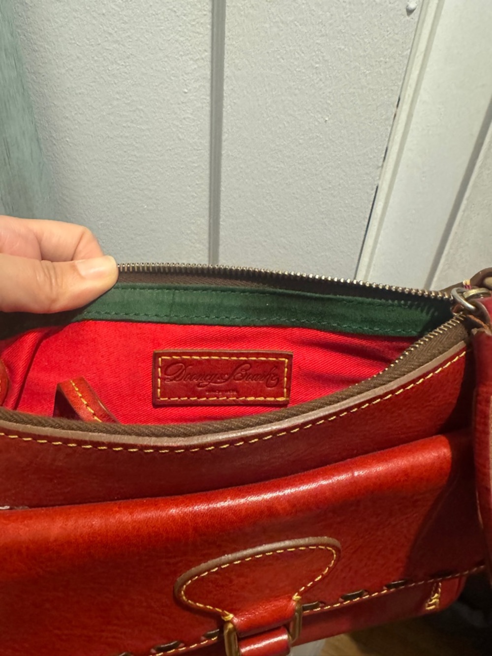 Dooney & Bourke shoulder bag - Picture 3 of 4